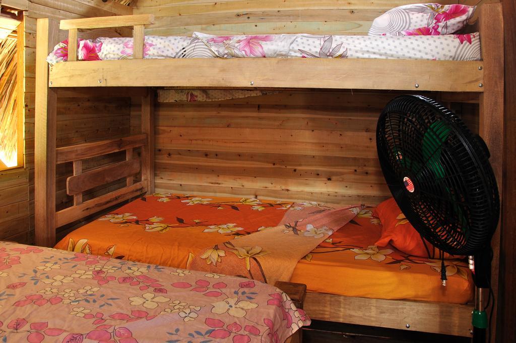 Hostal פלאיה בלנקה מראה חיצוני תמונה