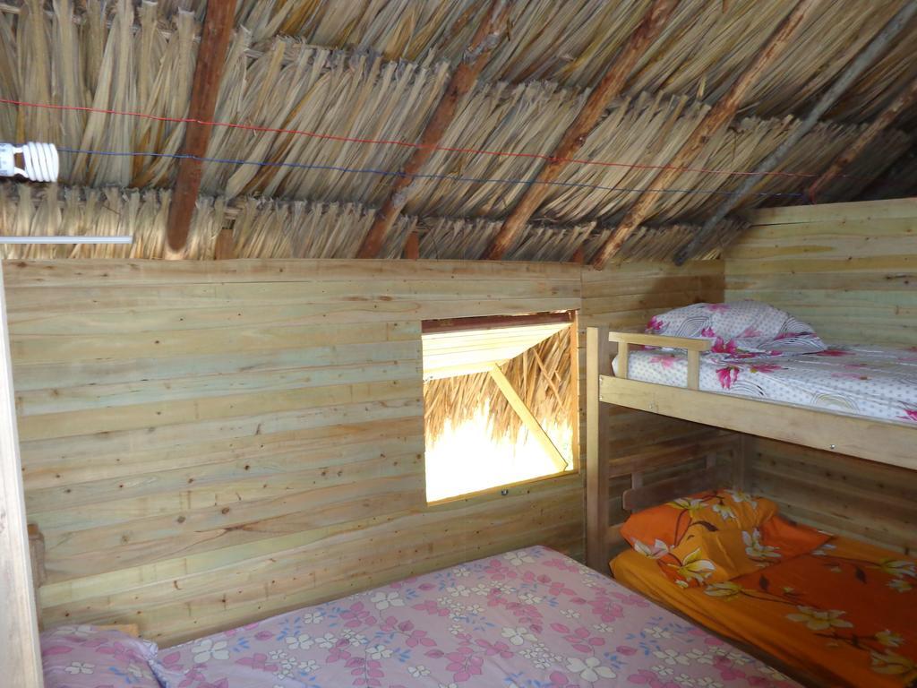 Hostal פלאיה בלנקה מראה חיצוני תמונה