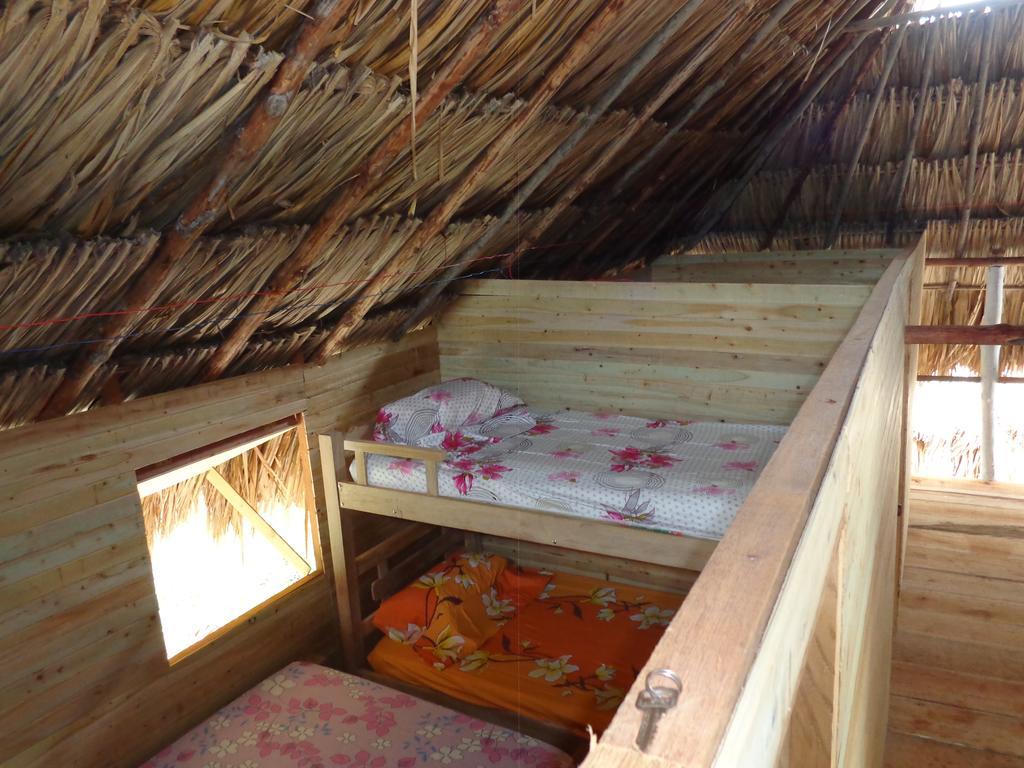 Hostal פלאיה בלנקה מראה חיצוני תמונה
